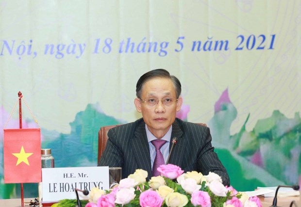 vietnam attaches importance to traditional friendship with cambodia party central committee