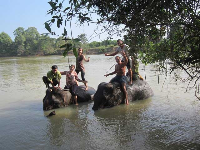 Photo Three Land Tourist