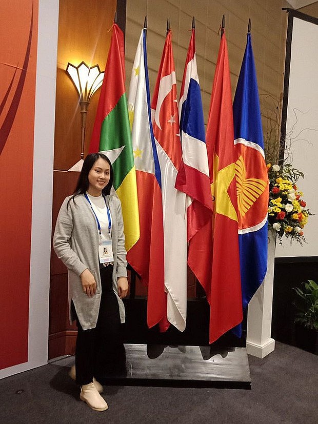 First Vietnamese Youth Speaker At UN Disarmament Conference Advocates for Peace