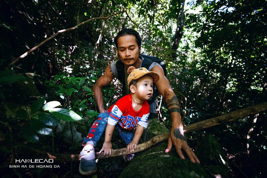 The Trekking Two-Year Old of Cat Ba Island