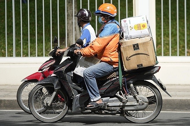 Eateries In Ho Chi Minh City Resume Delivery Services After Two-Month Suspension