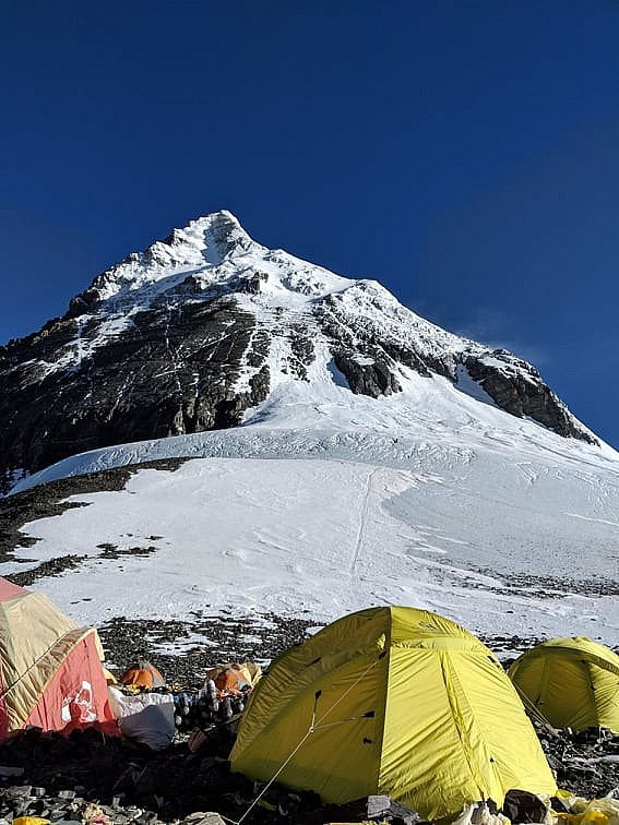 Road to Mount Everest: Vietnamese Engineer Conquers Top Of The World In Second Attempt