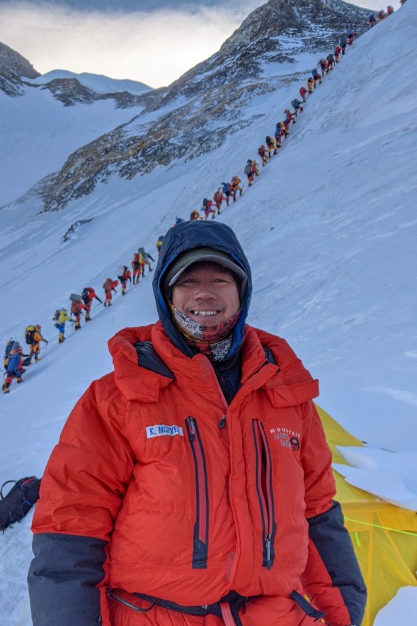 Road to Mount Everest: Vietnamese Engineer Conquers Top Of The World In Second Attempt