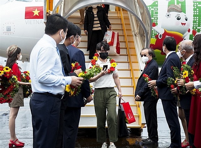 New Covid Variant Omicron Affects Vietnam’s International Flight Resumption Plan