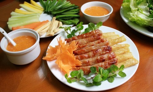 Top 5 Must-Try Dishes in Nha Trang