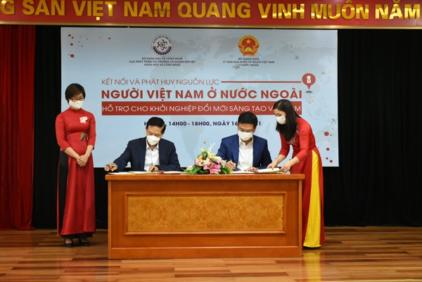 Overseas Vietnamese Support Start-ups in Vietnam