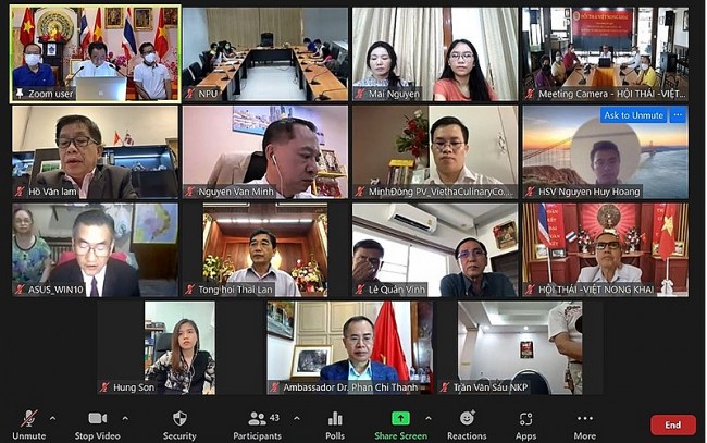Webinar Connects the Vietnamese Community in Thailand Struggling from the Pandemic