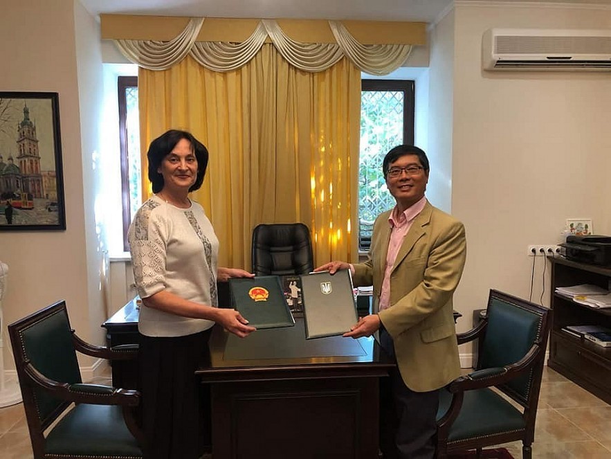 Vietnamese Embassy Partners with Special Ukrainian School