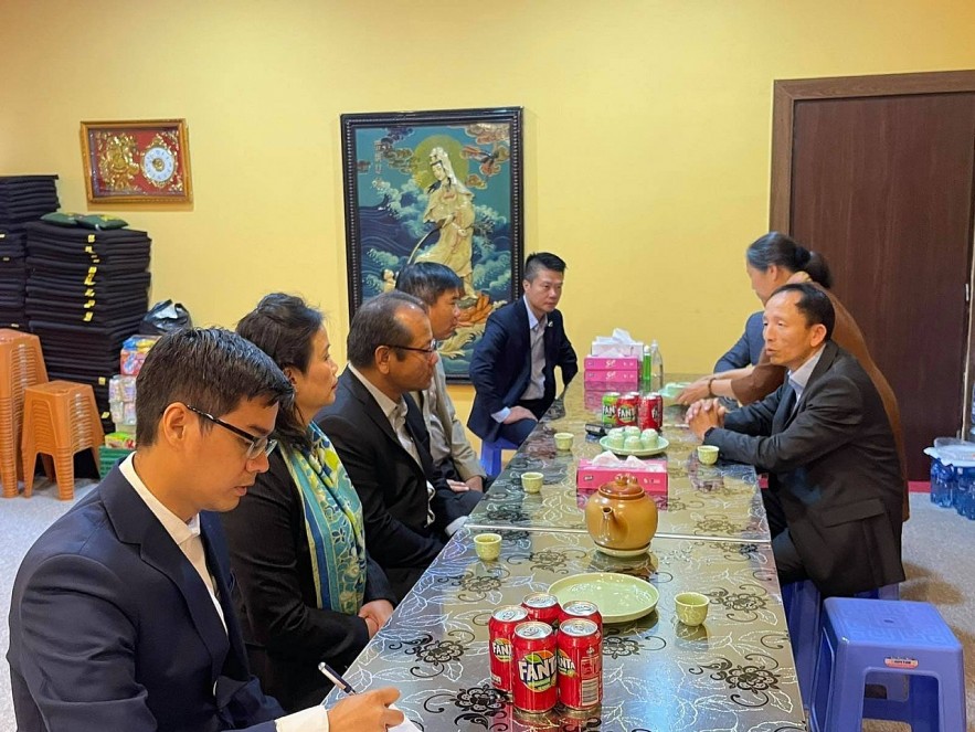 Ambassador of Vietnam Meets the Vietnamese Community in Ústecký
