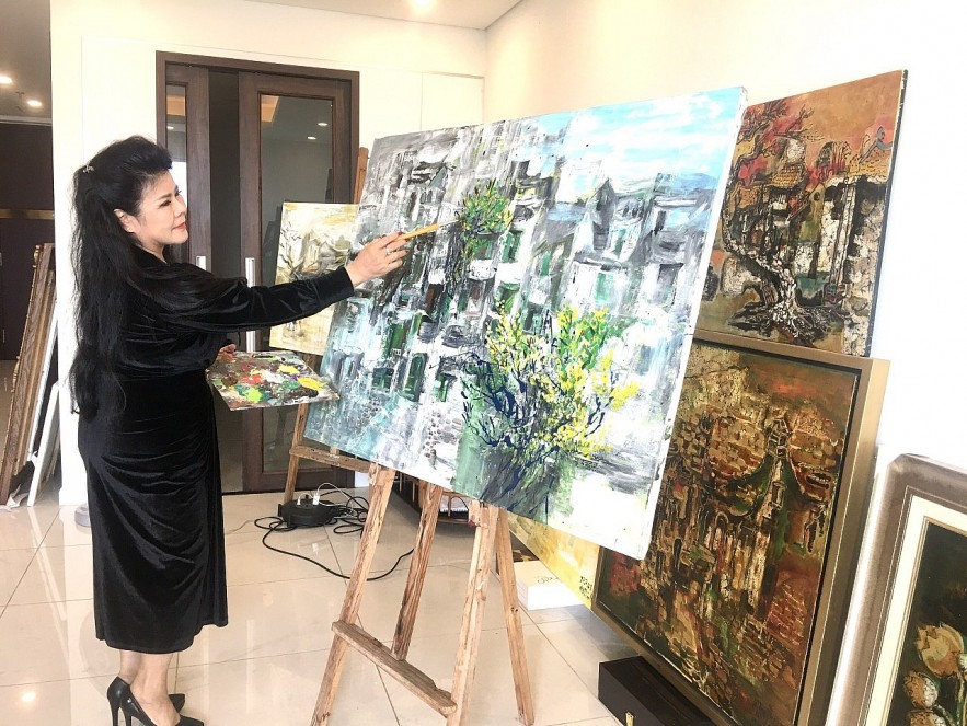 Vietnamese-Swedish Artist Van Duong Thanh Creates Art for her Homeland