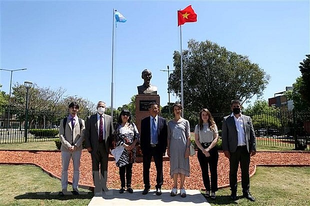 Honoring President Ho Chi Minh in Buenos Aires