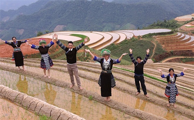 Beautiful Phong Du Thuong Terraced Fields in Yen Bai