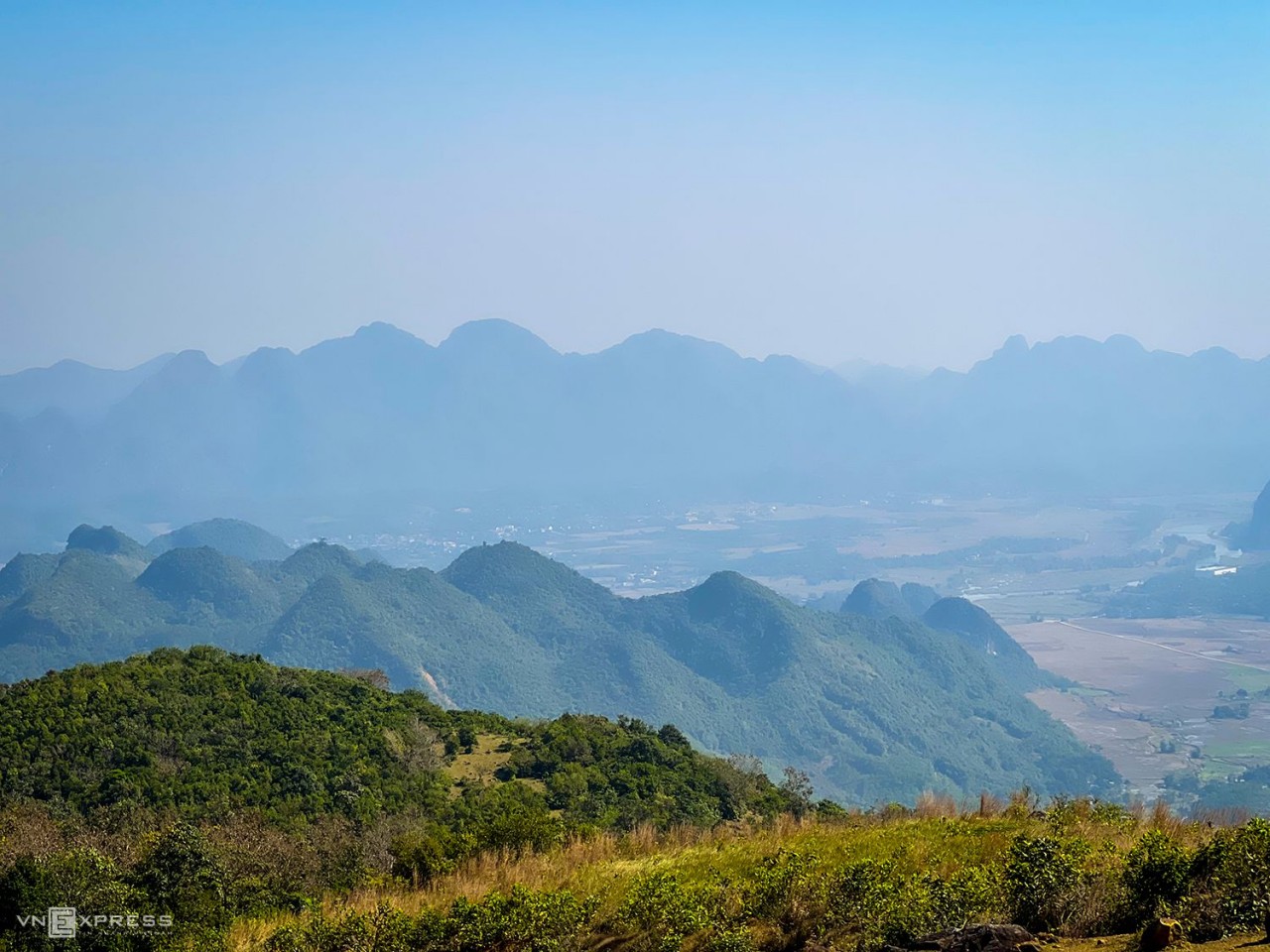 Climbing Mount Dai Bang in Kim Boi Hot Spring