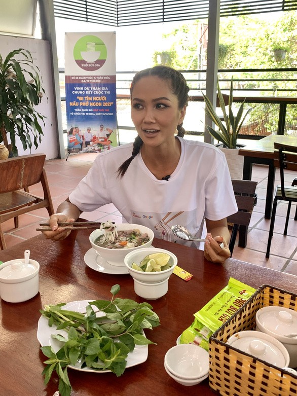 Google Doodle Honors Vietnamese Pho