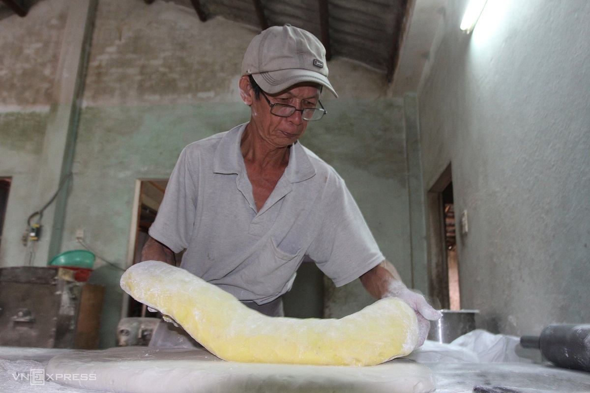 Molded rice cakes bring a delicious and sweet taste for traditional Tet Holiday