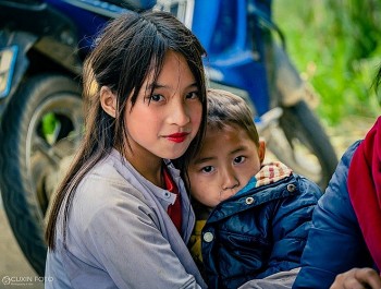 Children of Ha Giang Inspire Love on Social Media