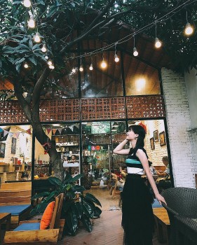 Top 4 Cafés For A Romantic Couples Date in Hanoi