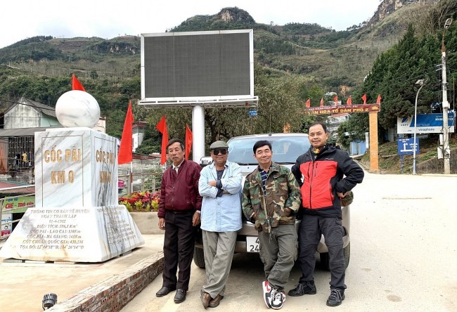 The Incredible 6.000 - Km Journey Of Four 70s Bestfriends To Fulfill A 50 Year Promise