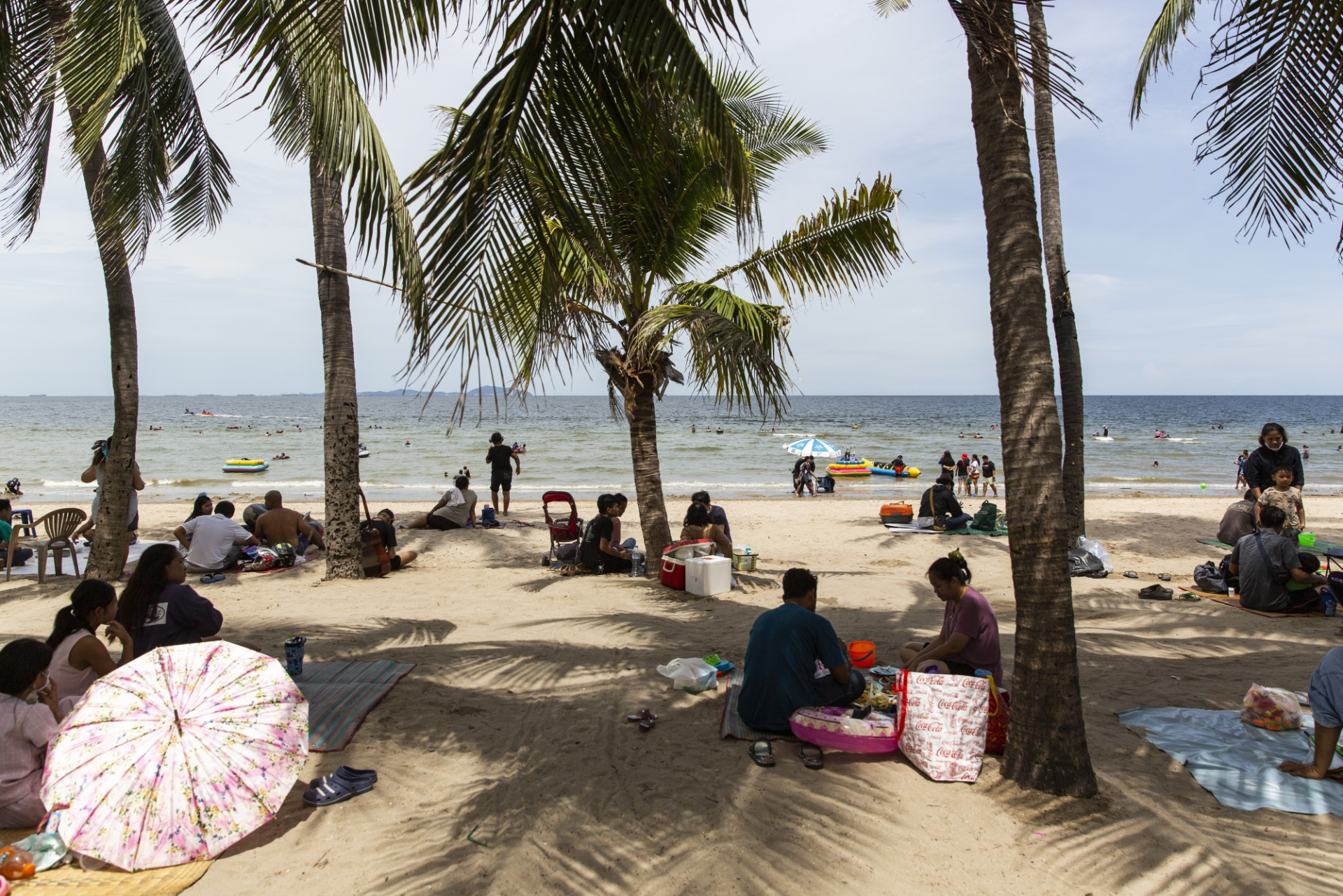 Thailand plans to reopen its air for international tourists soon