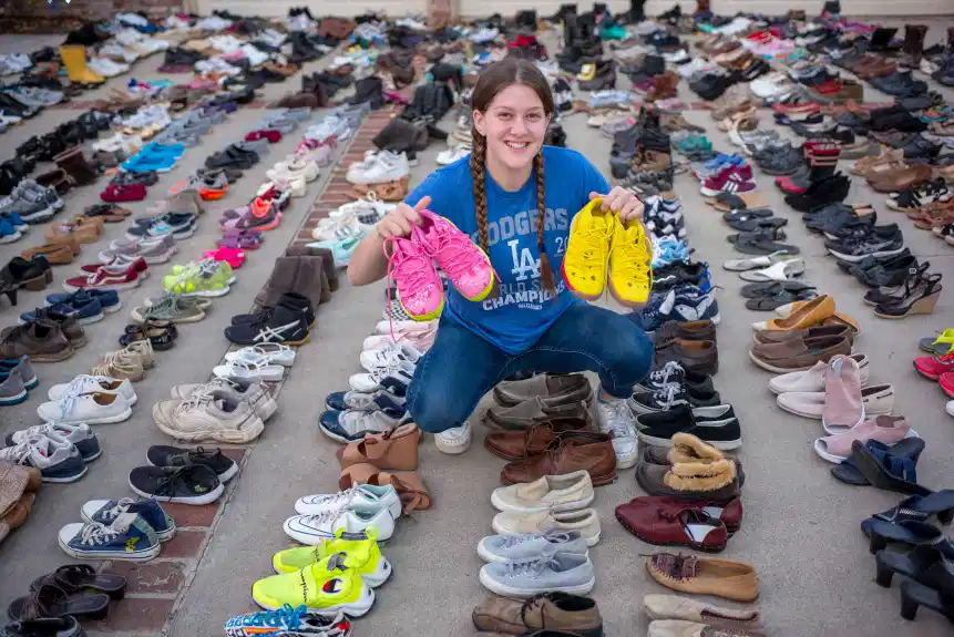 17 year-old girl collected and donated thousands pairs of shoes for homeless people