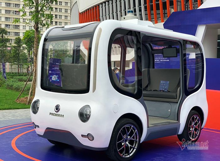 vietnams first introduced autonomous smart self driving vehicle