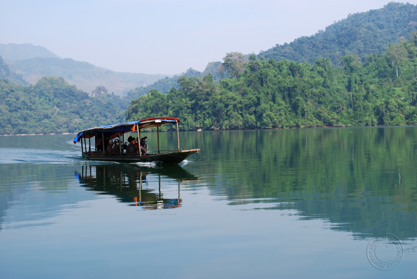 Worth-a- visit beautiful and charming lakes across Vietnam