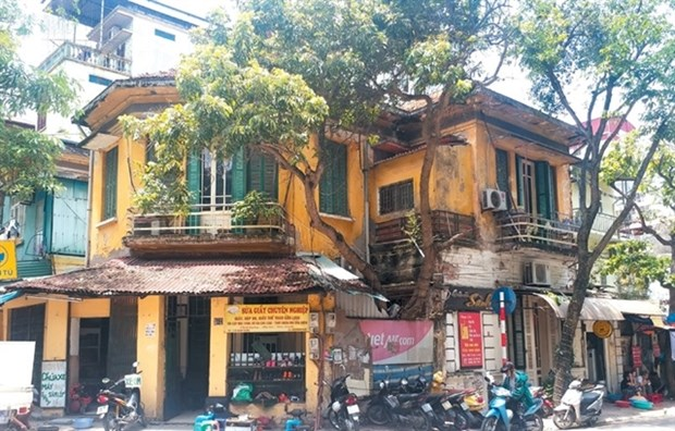 An old French-style villa built before 1954 on Chau Long Street. (Photo: VNA)