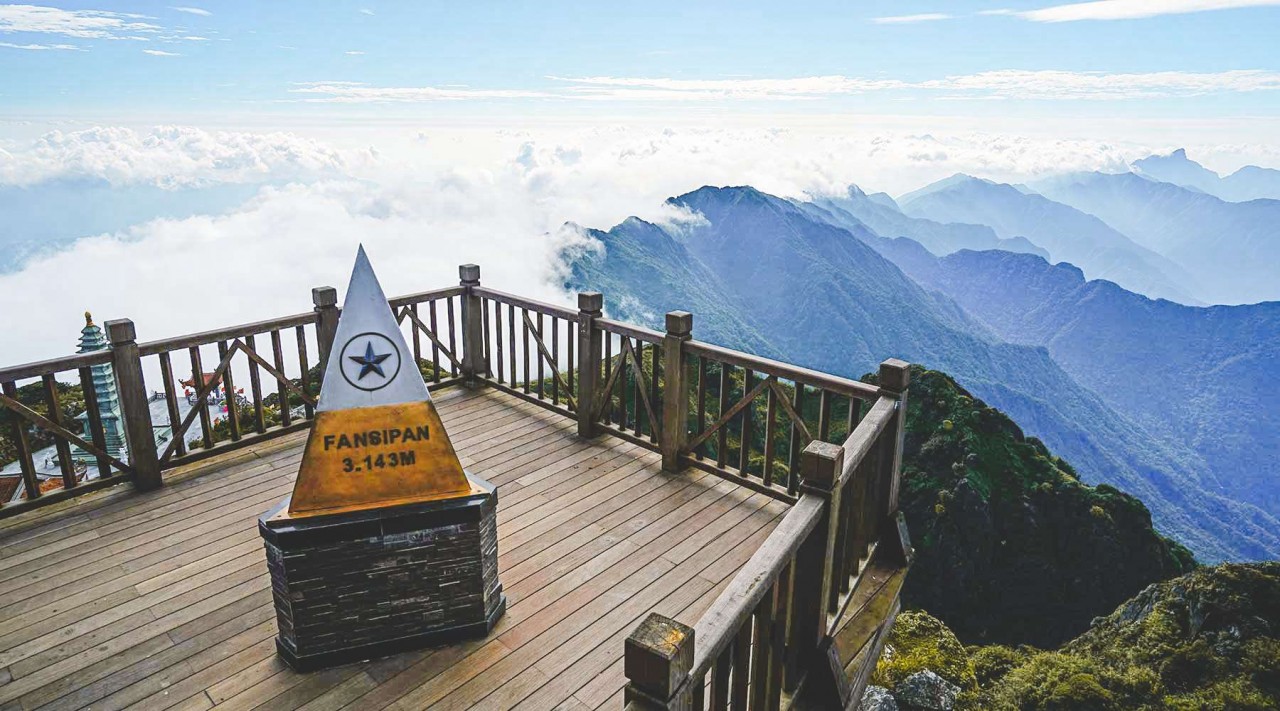 the most beautiful spots for cloud hunting in april