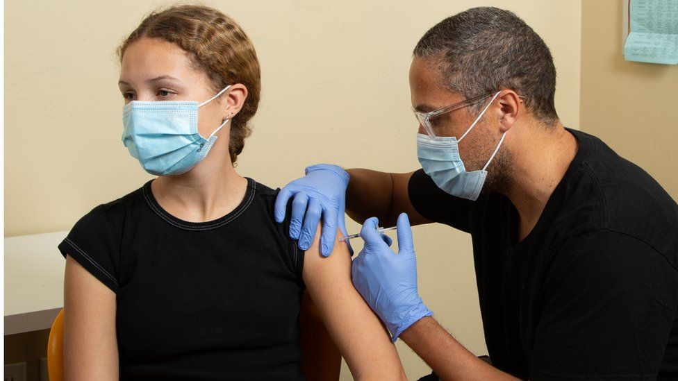 covid 19 vaccine moderna approves to be 100 effective for teens