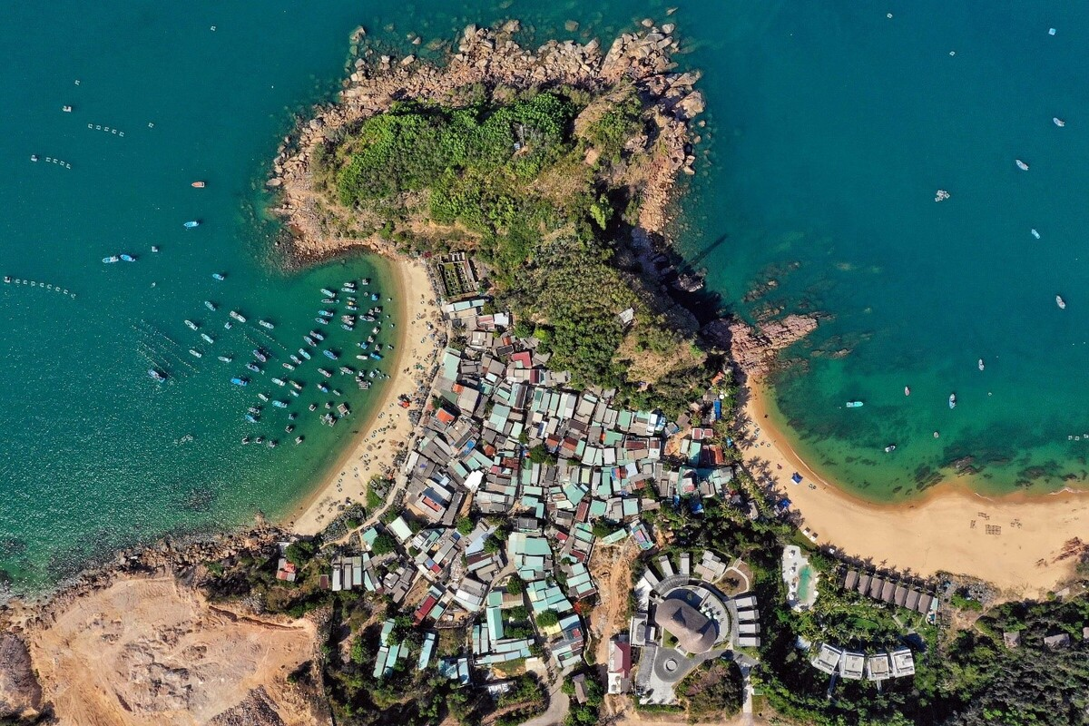 Pristine beauty of Bai Xep Beach - one of 16 "hidden gems" in Asia