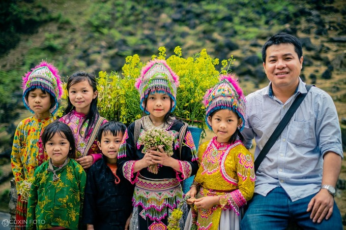 young photographer captures innocent beauty of highland children