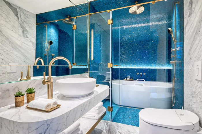 The Loft Room's Bathroom. Maltid Palace/The Luxury Collection