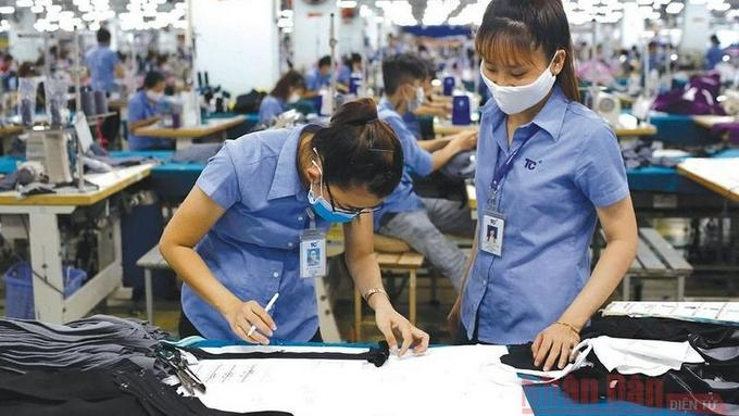 extile and garment enterprises have singed orders until the end of third quarter. (Photo: NDO)