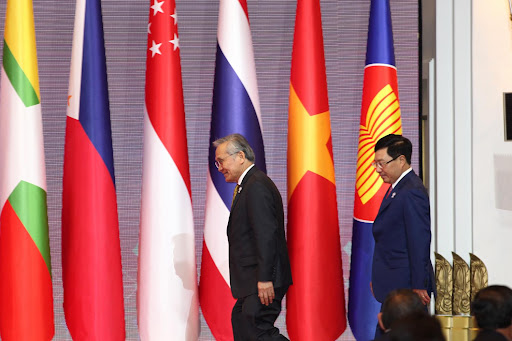 Vietnamese Minister of Foreign Affairs Pham Binh Minh and his Thai counterpart Don Pramudwinai at a meeting in Thailand in 2018. Photo: Bangkokpost