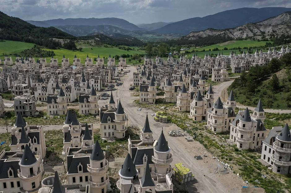 Mysterious Story of Turkey's Old Ghost Town With Abandoned Fairytale Castles