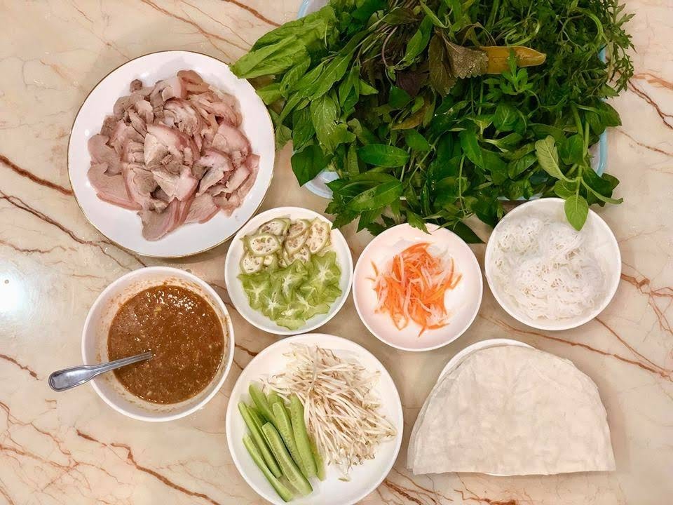 6 Tasty Wrap Dishes To Eat In a Cool Autumn Day in Ho Chi Minh City