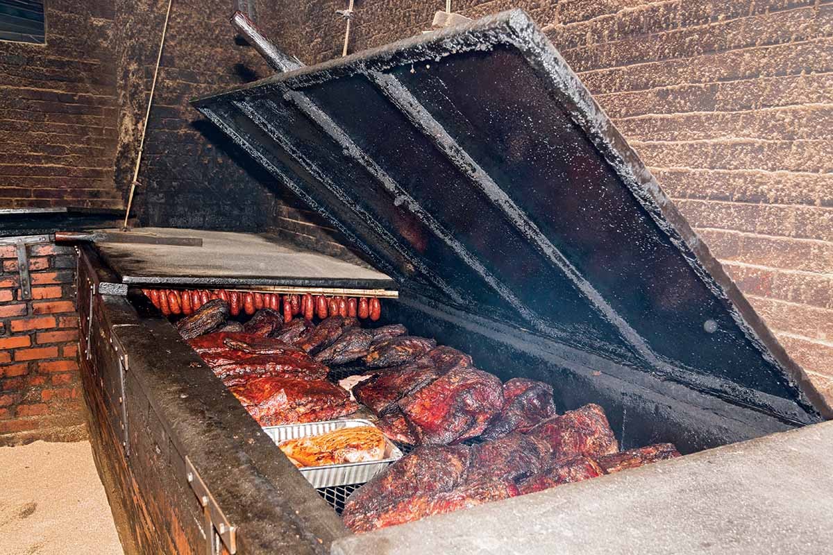 A smoker in Smitty’s Market, Lockhart, Texas, 2016. Alamy.