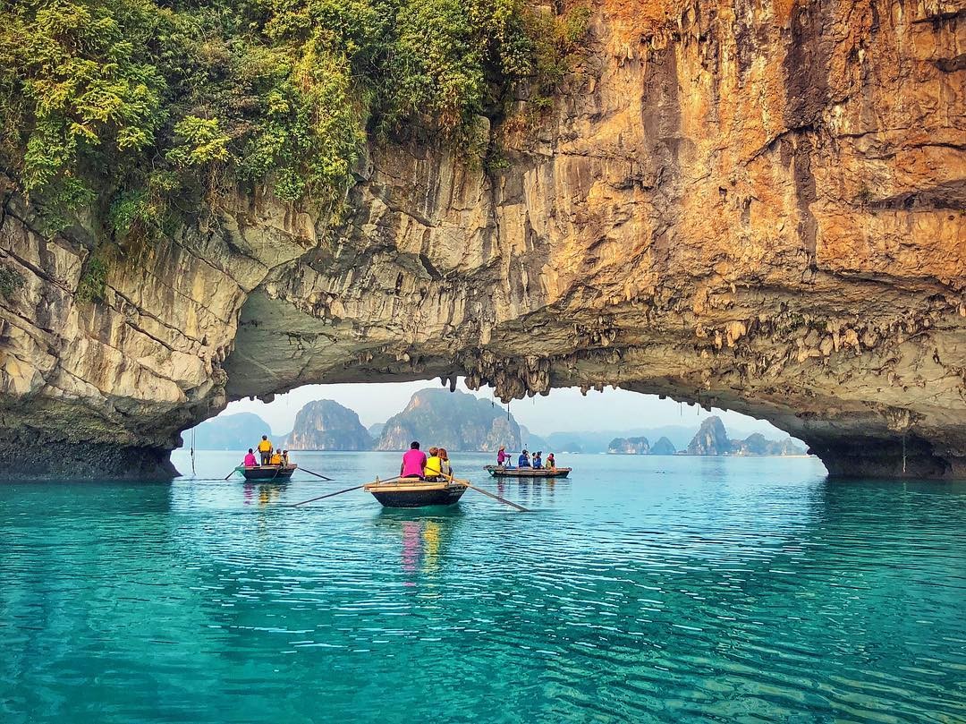 bai tu long bay the majestic and dreamy bay in the north