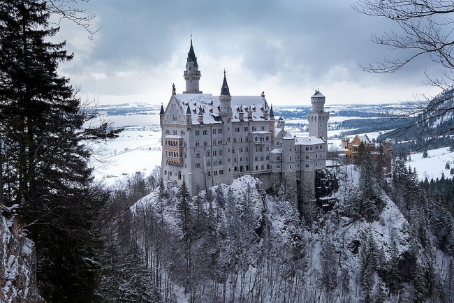 The Most Beautiful Castles Around The World Through Dutch Photographer’s Lenses