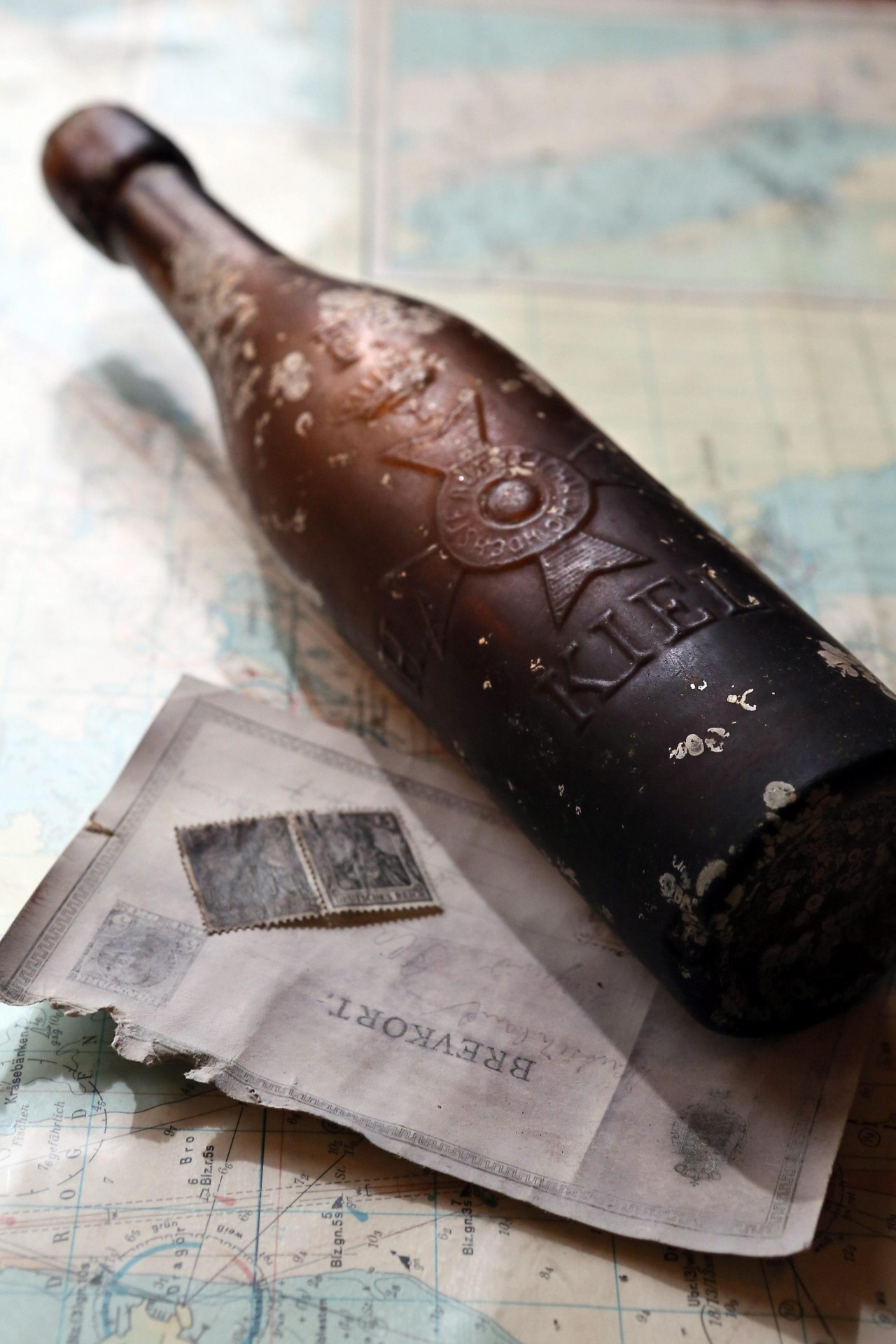 Oldest bottle and message found by Baltic fishermen. Photo: Historyblog 
