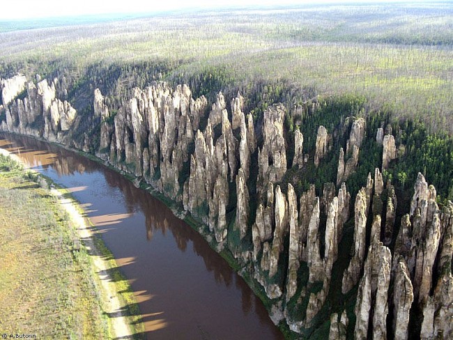 Lena Stone Pillars – The Extraodrinary 500-Year-Old Forest In Russia