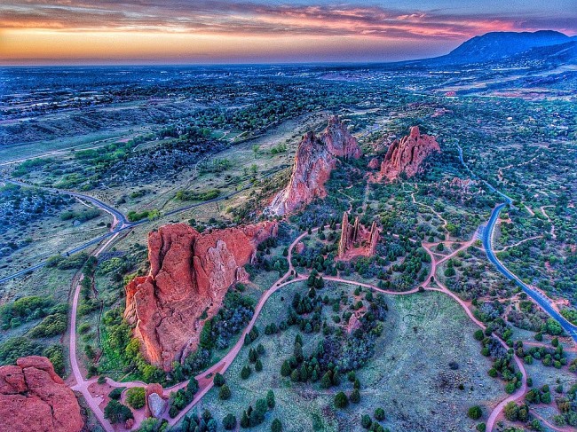 Step Into The Wilderness: Visit The Mesmerizing  “Garden of The Gods”