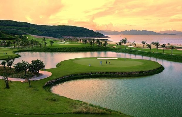 A golf course in Vinpearl Nha Trang. (Photo: golftimes.vn)