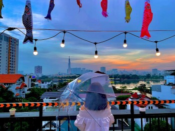 4 Beautiful Rooftop Cafes for Sunset Lovers