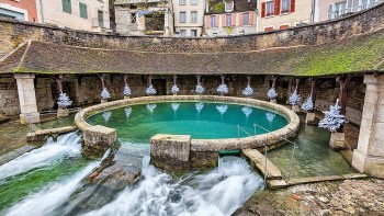 Fosse Dionne: The Mysterious Origin Of The Water In France