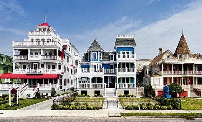 What Are The Most Gorgeous Coastal Towns In The US?