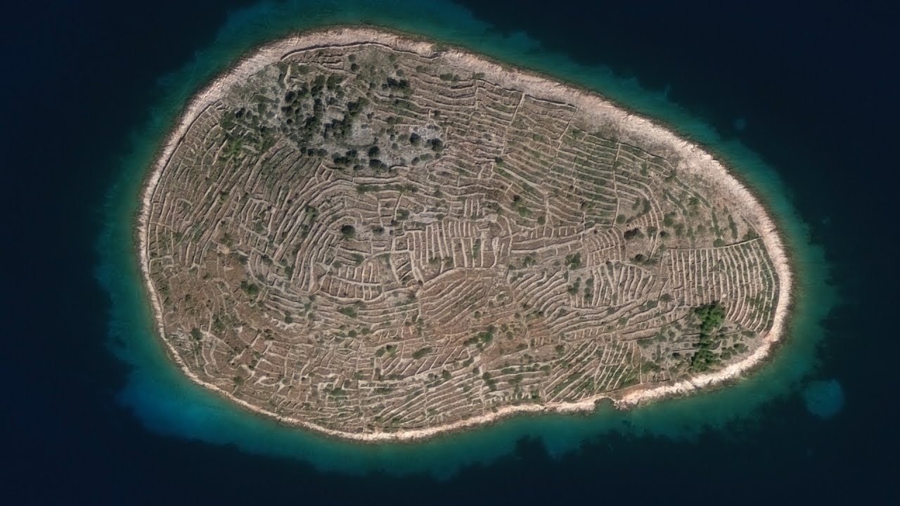 Visit The Weirdly Shaped Croatian Island With 1000 Walls Vietnam