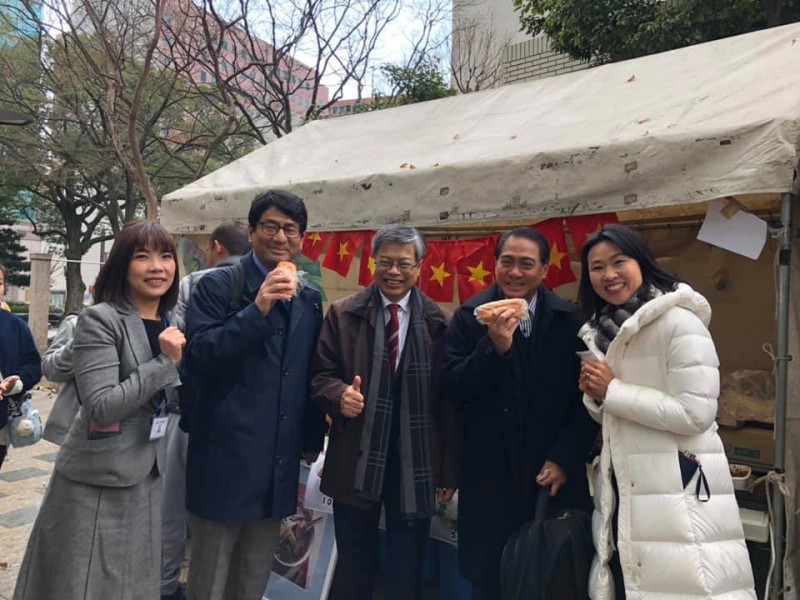 about 7000 people drawn to tet festival 2020 in japans fukuoka prefecture