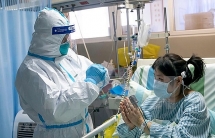 china coronavirus cases exceed 17000 as another city locked down