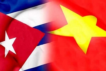 vietnamese leaders congratulate cuba on liberation day